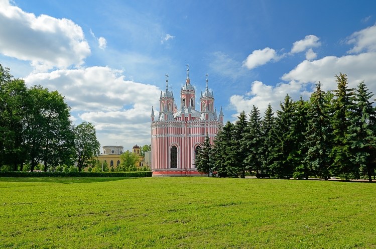 Dreamstime © - Saint-Pétersbourg - Tsarskoe Selo - Eglise de Tchesmé.jpg